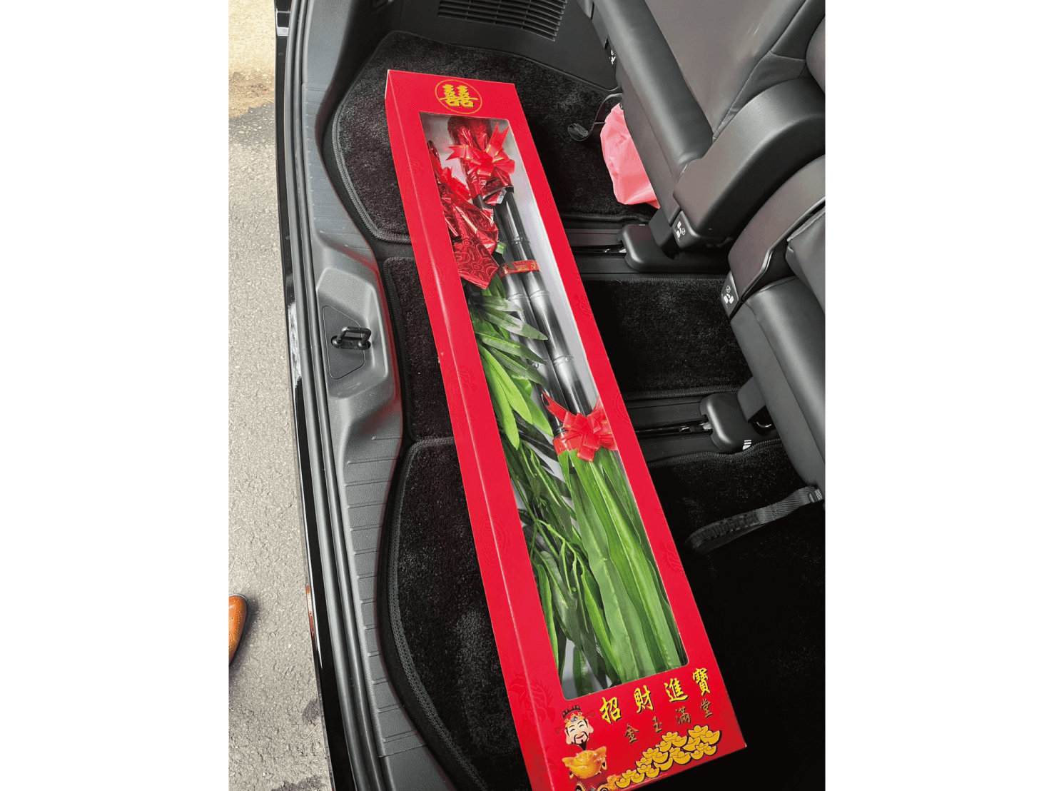 婚禮禮車怎麼選？高雄阿法全日專車迎娶紀實｜謝先生李小姐婚禮故事的第2張圖片